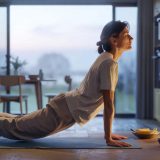 This simple yoga routine done before breakfast is quietly transforming posture and energy levels, according to instructors